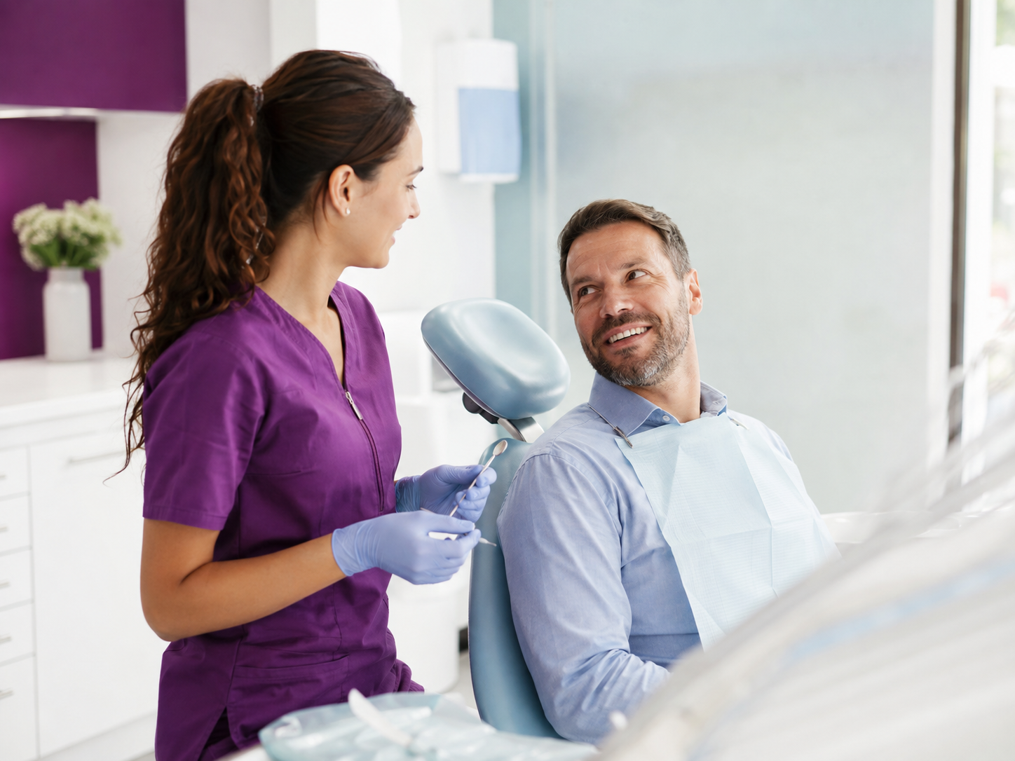 Revisión preventiva e higiene dental profesional